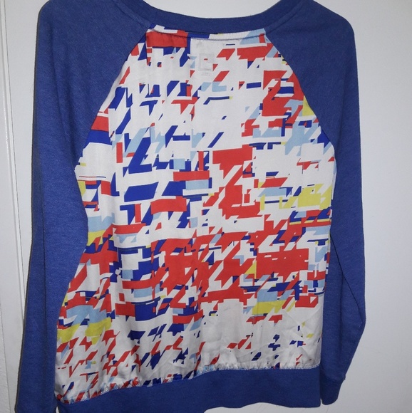 Top - Picture 2 of 2